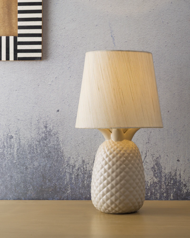 Lampe de table en céramique émaillée sable
