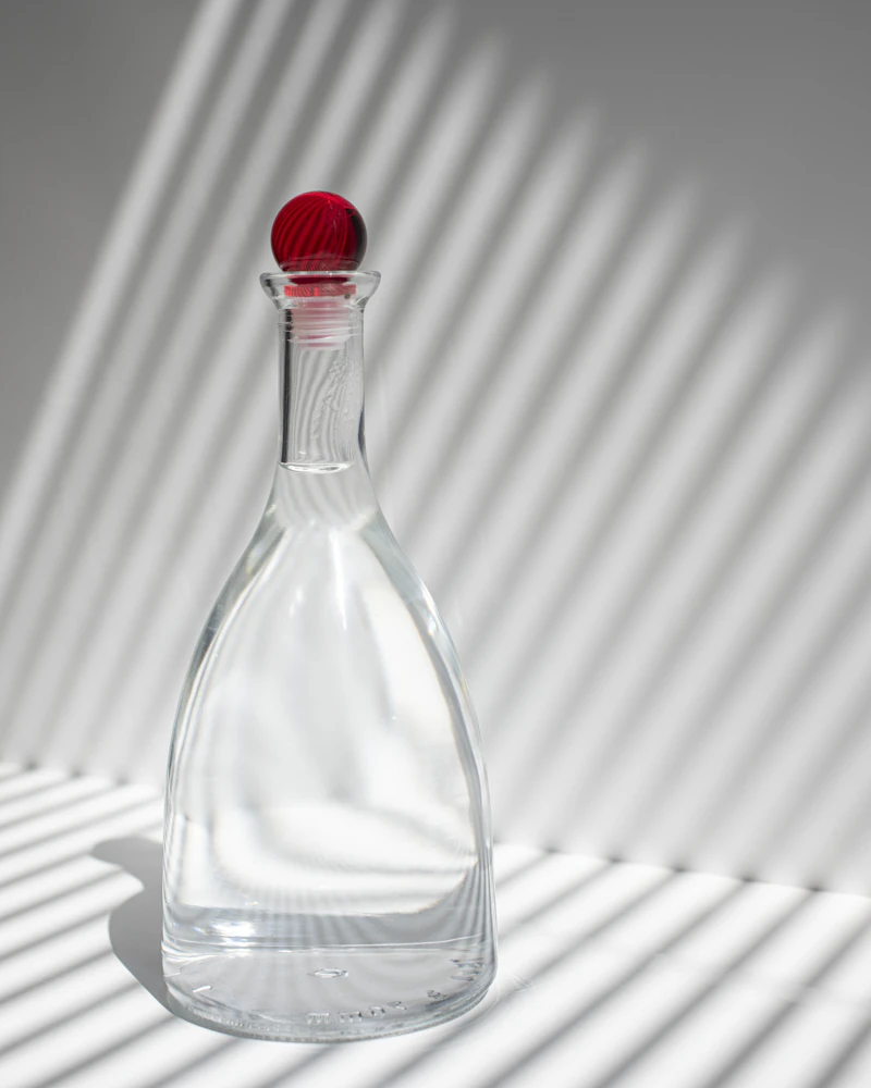 Carafe en verre soufflé à la bouche